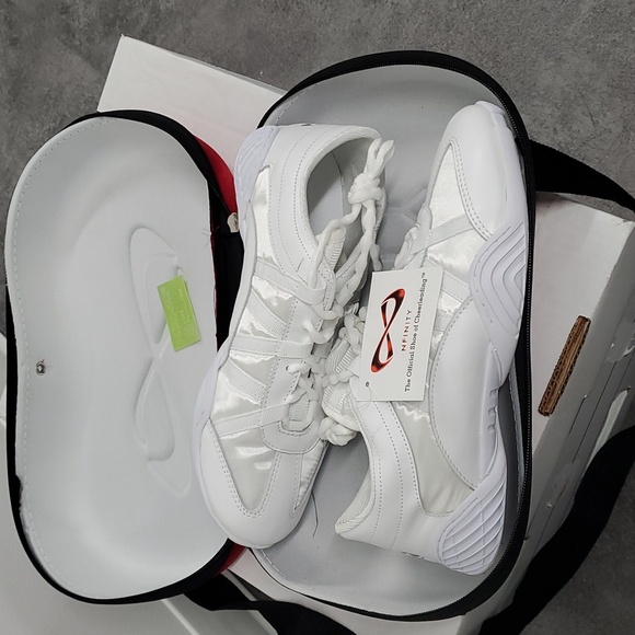 Nfinity Varsity Cheerleader II Shoes - Picture 2 of 4